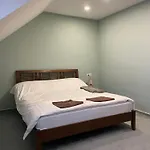 Apartment Szoegedi *