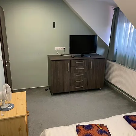 Szoegedi Apartment