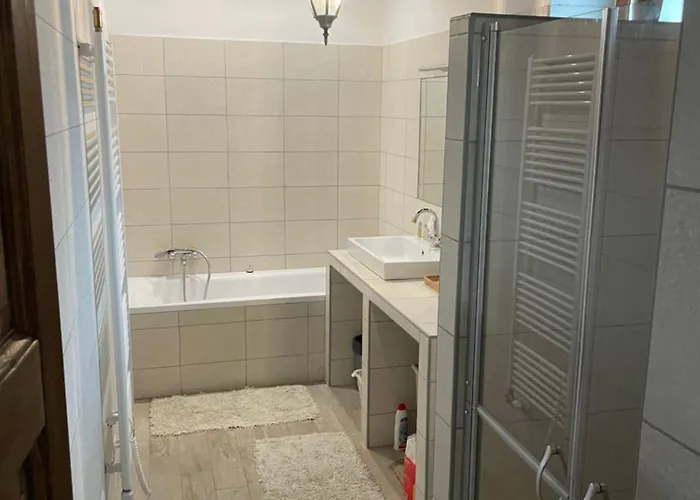 Szoegedi Apartamento *